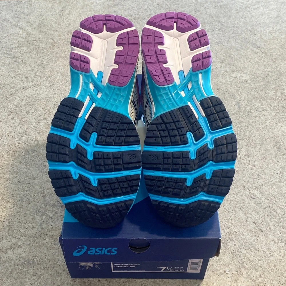 Asics Women's Gel-Kayano 26 - Picture 10 of 12